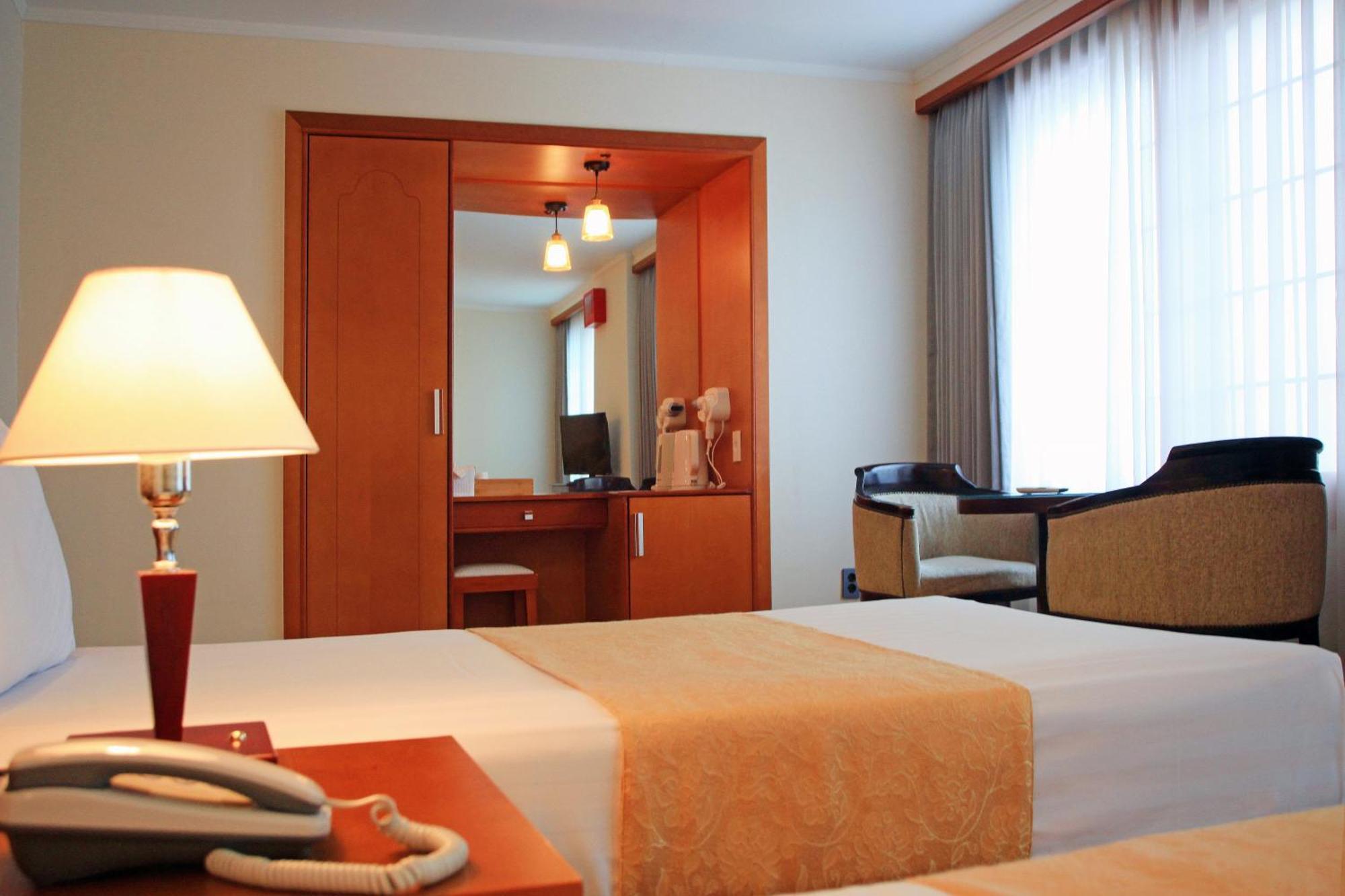 Hotel Ramada By Wyndham Suanbo Chungju Exterior foto